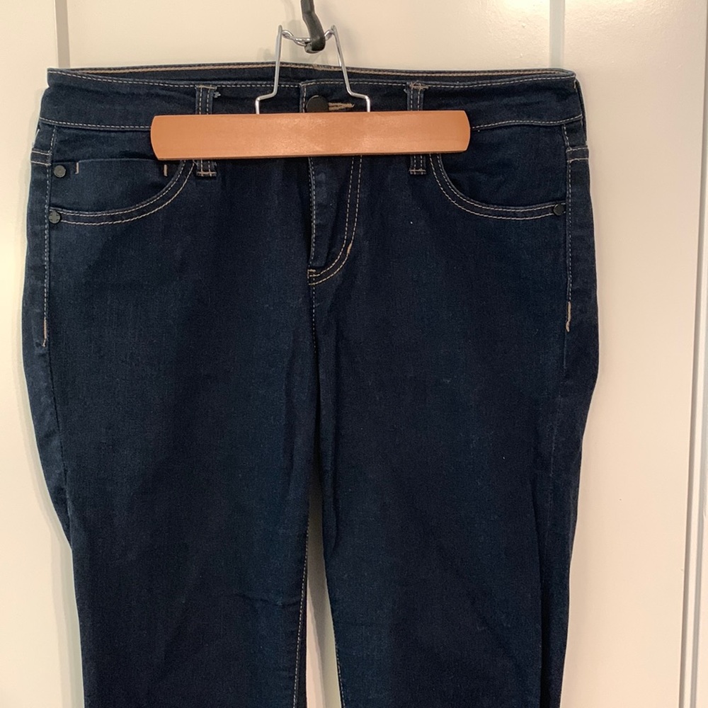 Liverpool Jeans. Isabel Skinny Bootcut. Size 6.